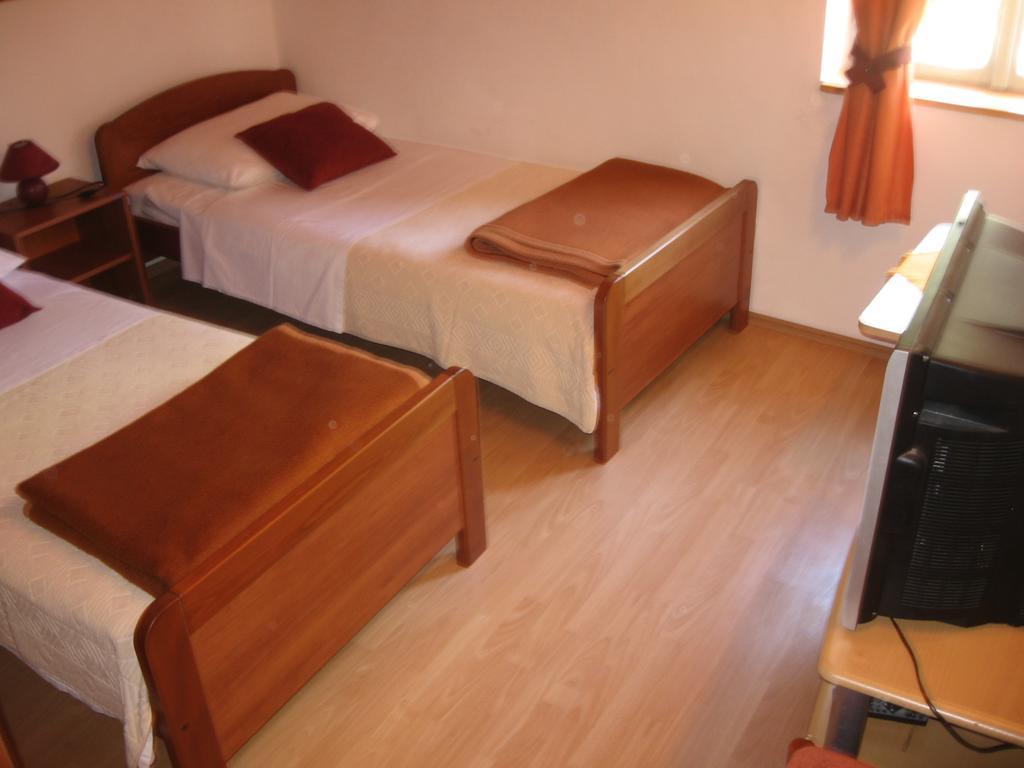 Apartments Darinka Skradin Oda fotoğraf