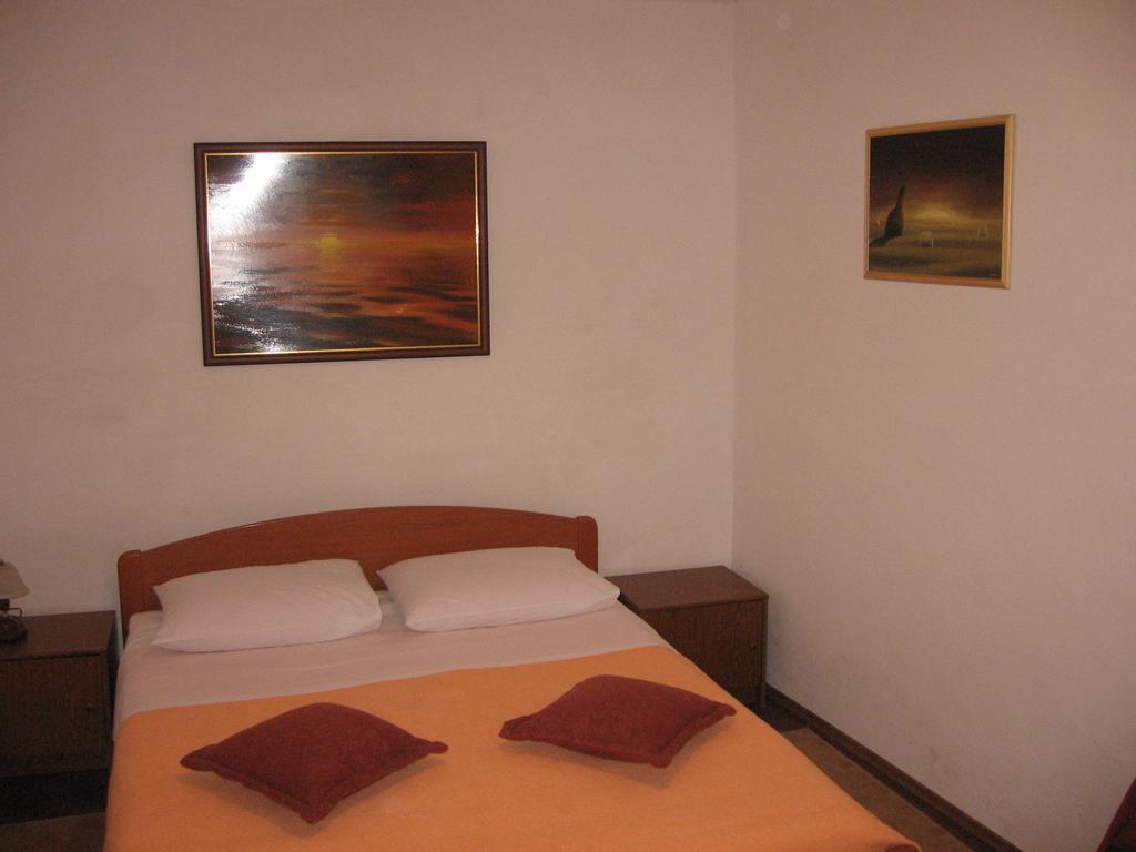 Apartments Darinka Skradin Oda fotoğraf