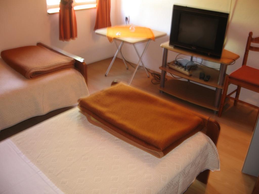 Apartments Darinka Skradin Oda fotoğraf