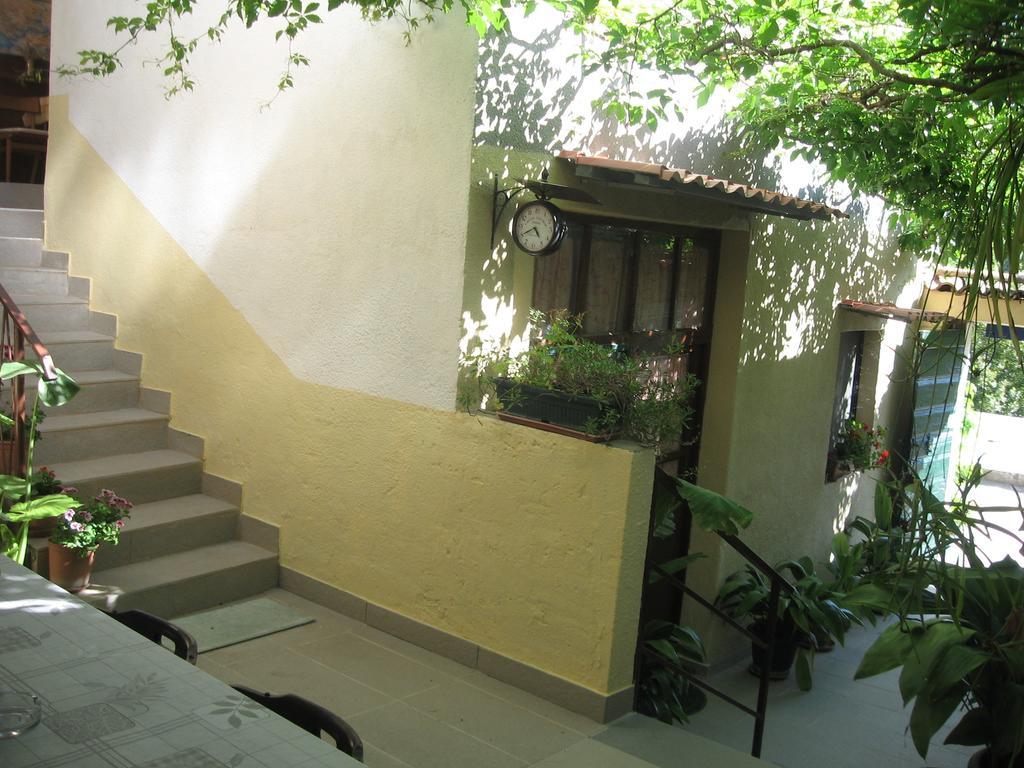 Apartments Darinka Skradin Oda fotoğraf